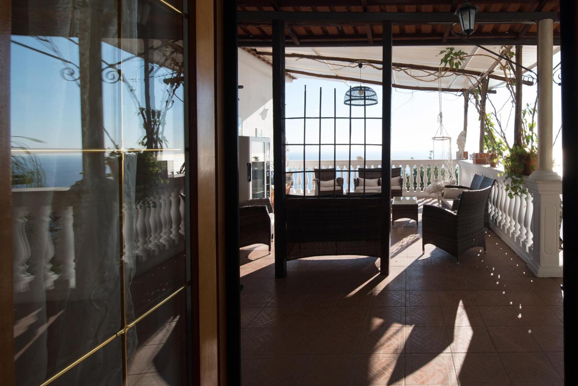 Bed and Breakfast H.H.Le Palme Amalfi Exterior foto