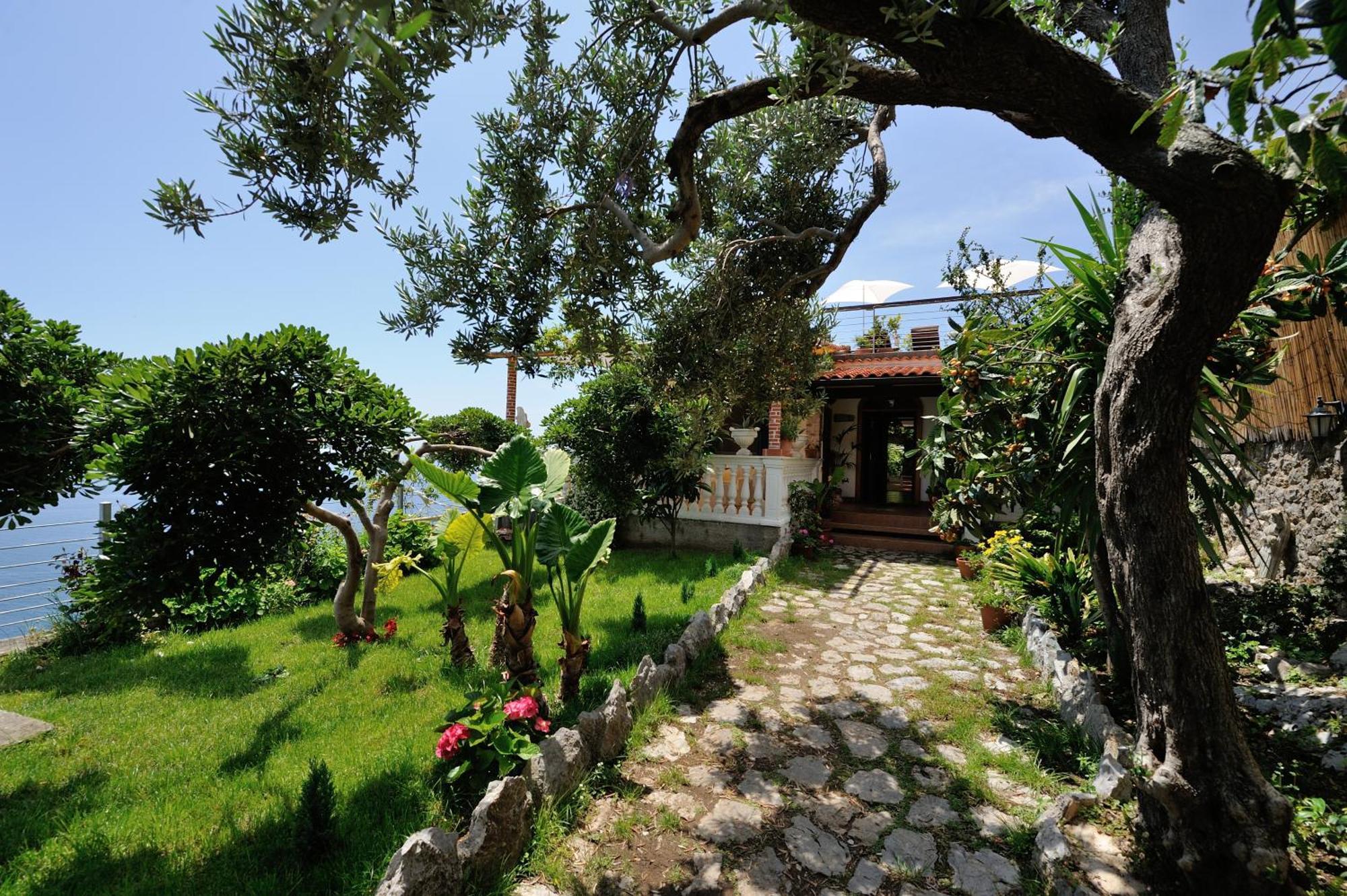Bed and Breakfast H.H.Le Palme Amalfi Exterior foto