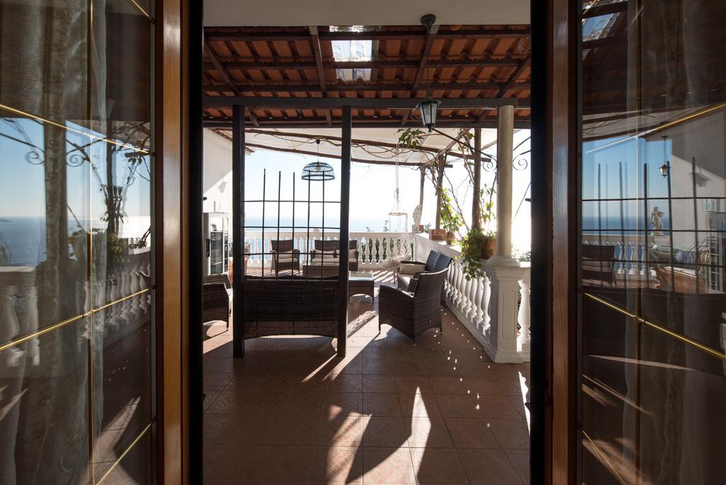 Bed and Breakfast H.H.Le Palme Amalfi Exterior foto